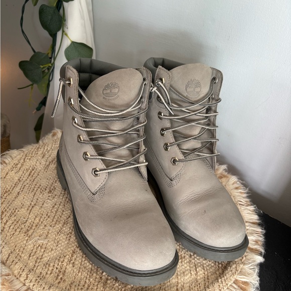 Timberland Light Gray Leather Boots - Picture 2 of 7